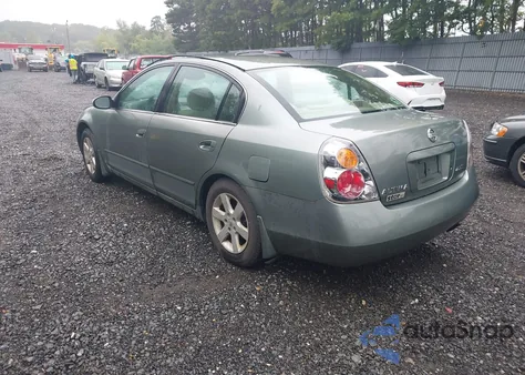 2004 Nissan Altima 2.5 S z USA, uszkodzony, nr VIN 1N4AL11D34C138385